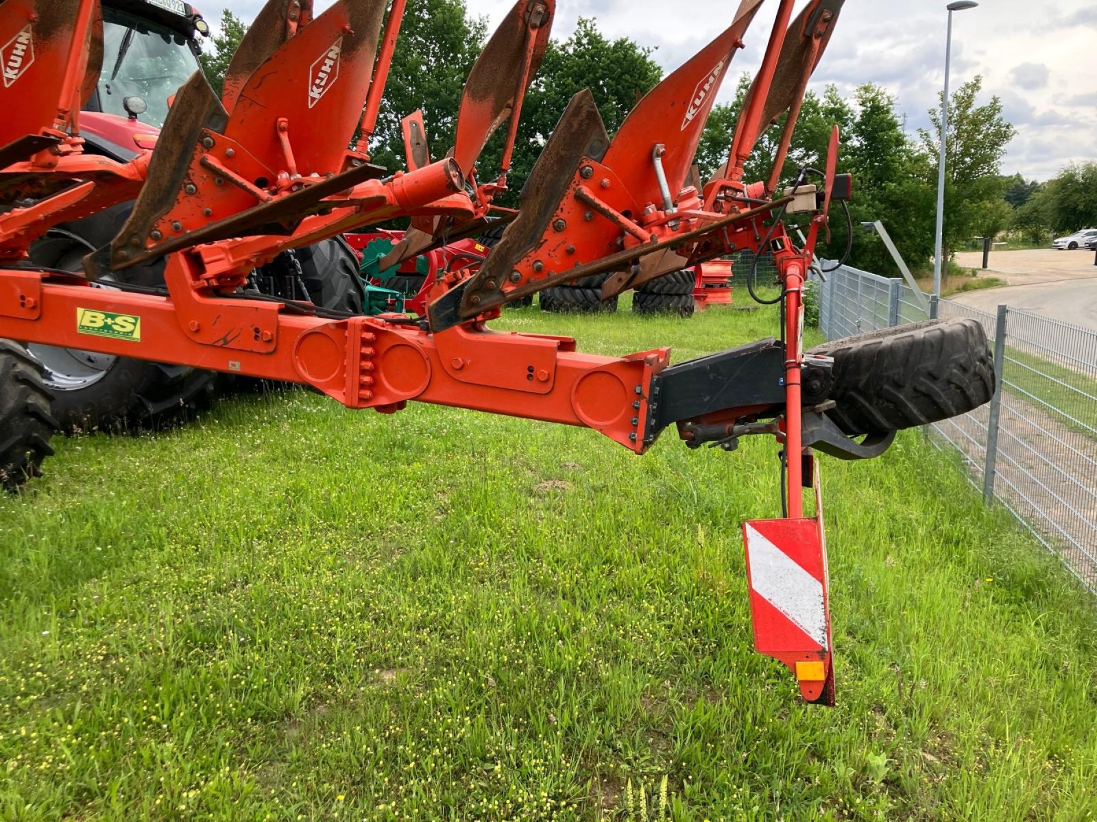 Pflug van het type Kuhn Pflug Typ CHG10H64, Gebrauchtmaschine in Goldberg (Foto 6)