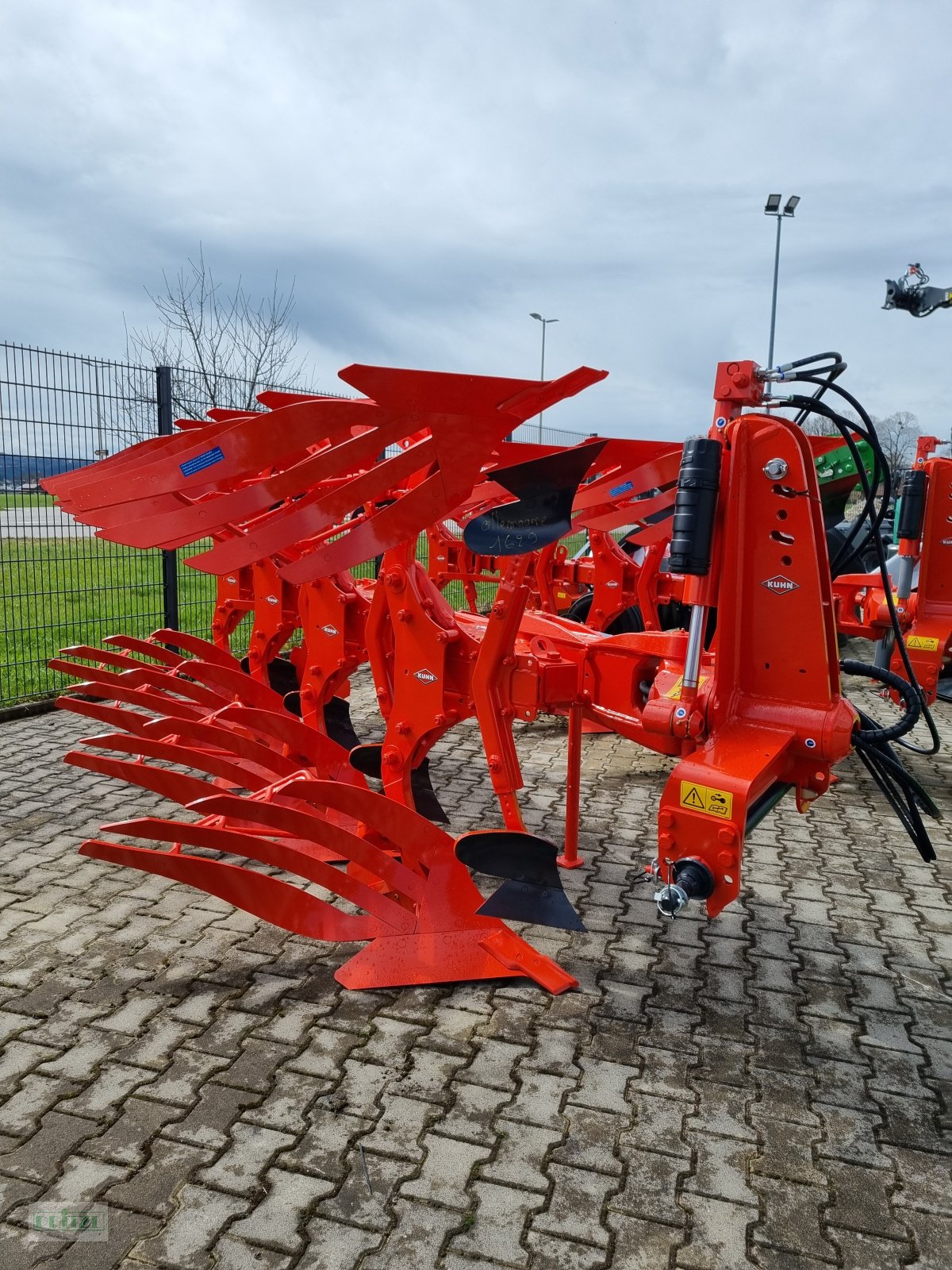 Pflug van het type Kuhn Vari Master 113 DEMO, Neumaschine in Bruckmühl (Foto 2)