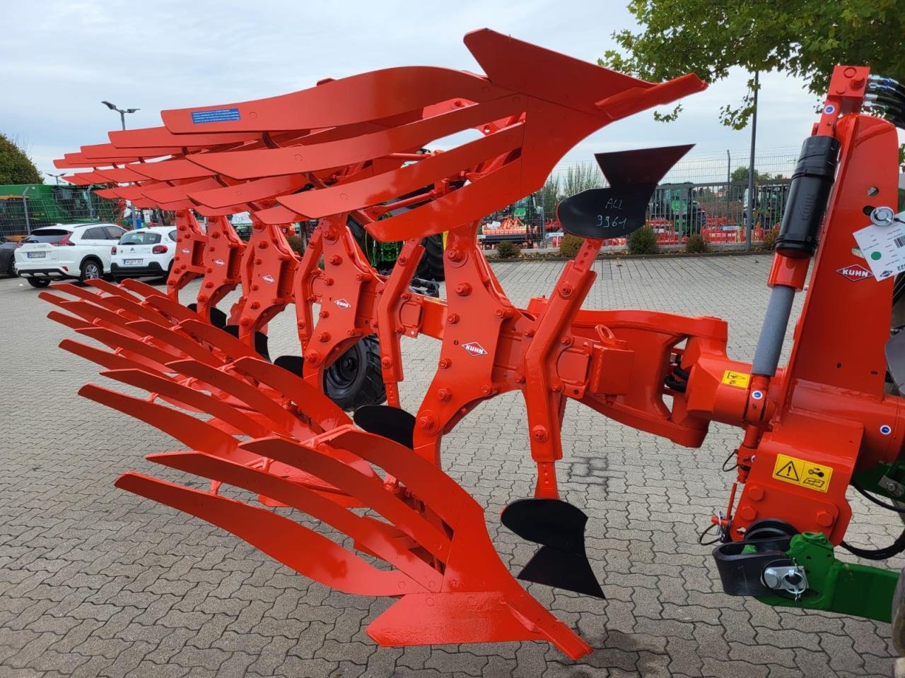 Pflug van het type Kuhn Vari-Master 153 4E+1, Neumaschine in Niederkirchen (Foto 3)