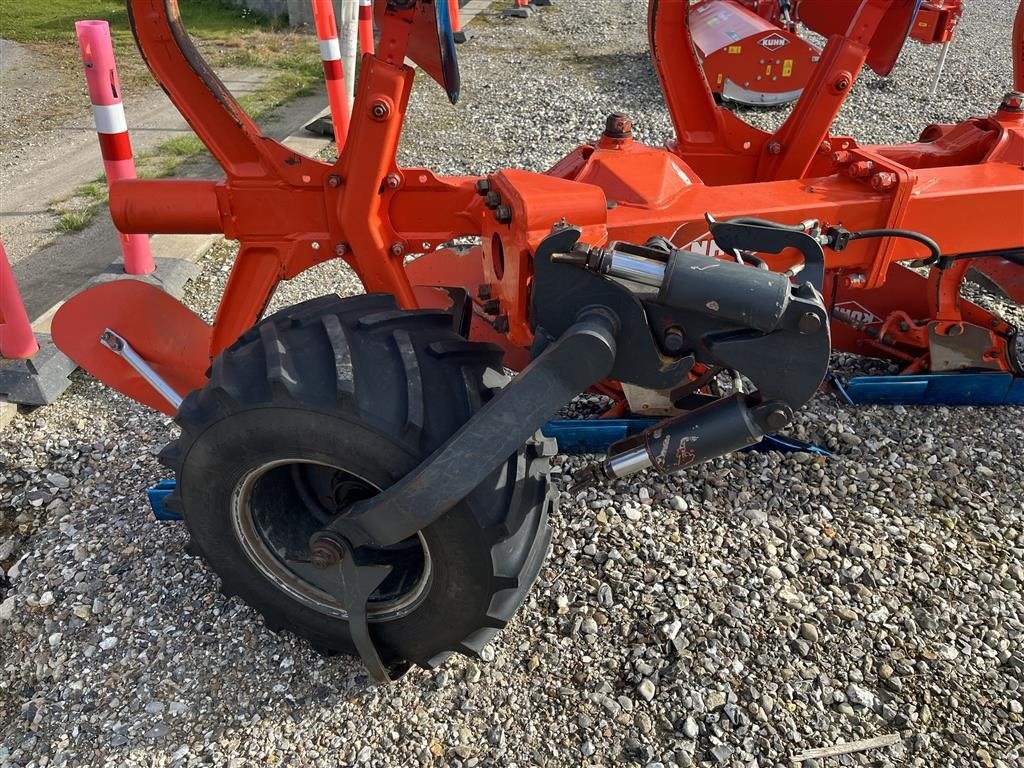 Pflug van het type Kuhn Vari Master 153 NSH 5 f, Gebrauchtmaschine in Løgstør (Foto 6)