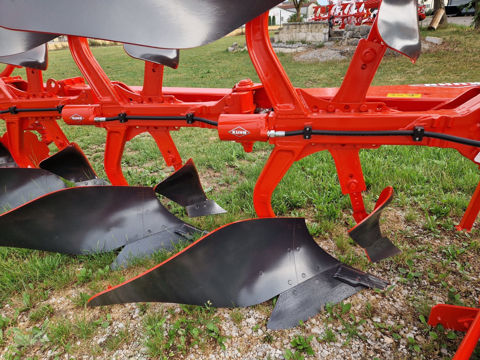 Pflug van het type Kuhn Vari Master 153, Neumaschine in Pfoerring (Foto 5)