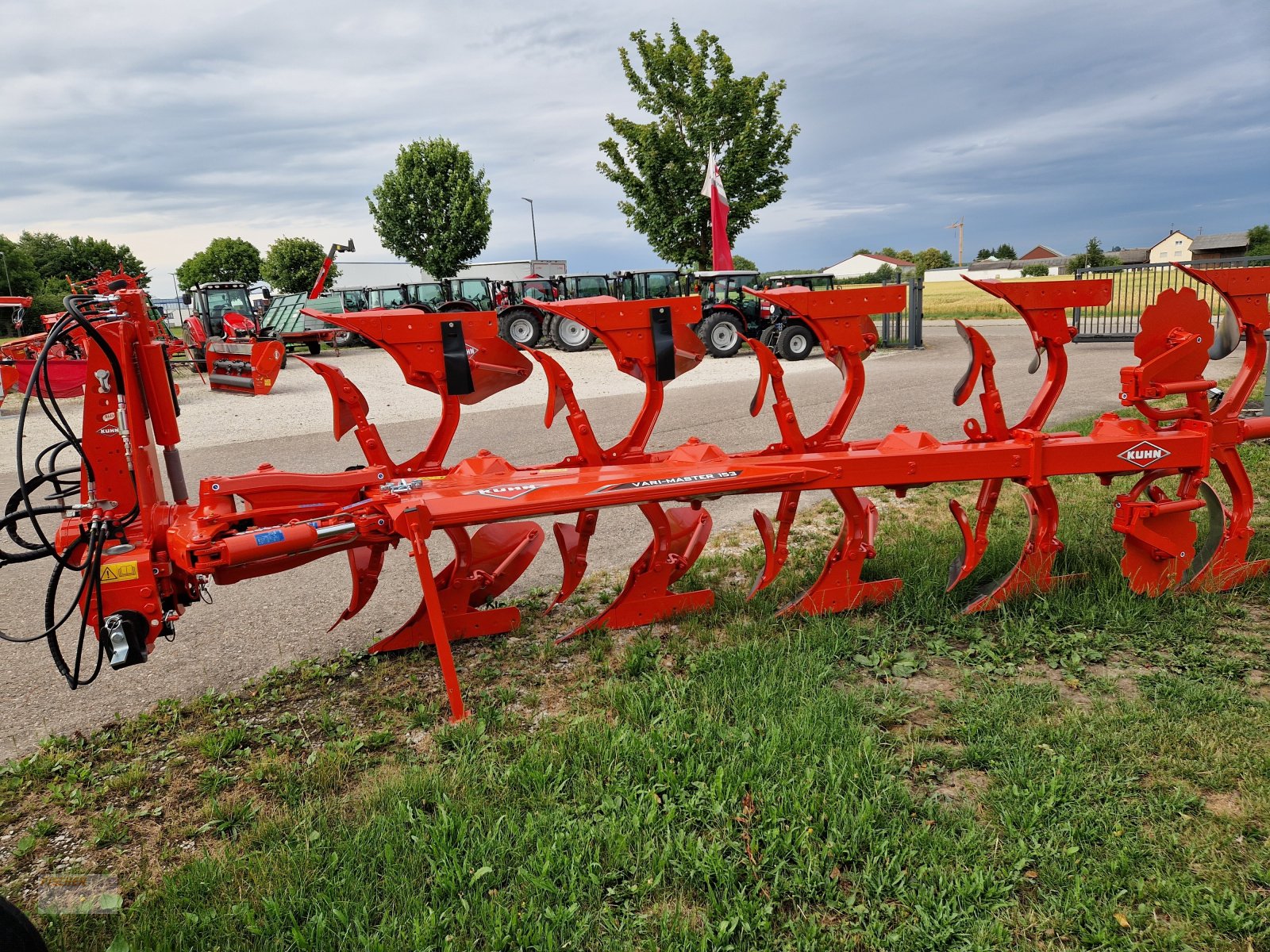 Pflug del tipo Kuhn Vari Master 153, Neumaschine en Pfoerring (Imagen 2)