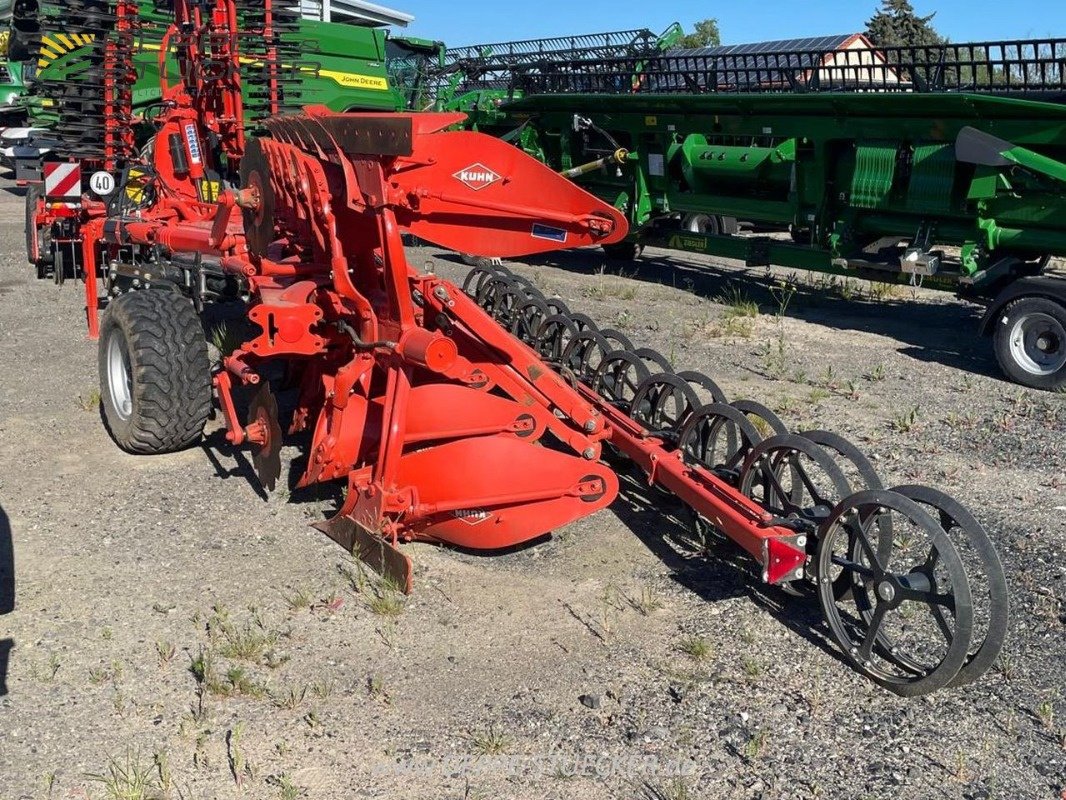 Pflug van het type Kuhn Vari -Master L 6NSH mit Duoliner, Gebrauchtmaschine in Barnstädt (Foto 1)