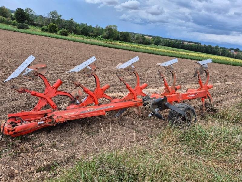 Pflug van het type Kuhn VARI-MASTER, Gebrauchtmaschine in CHAUMONT (Foto 2)