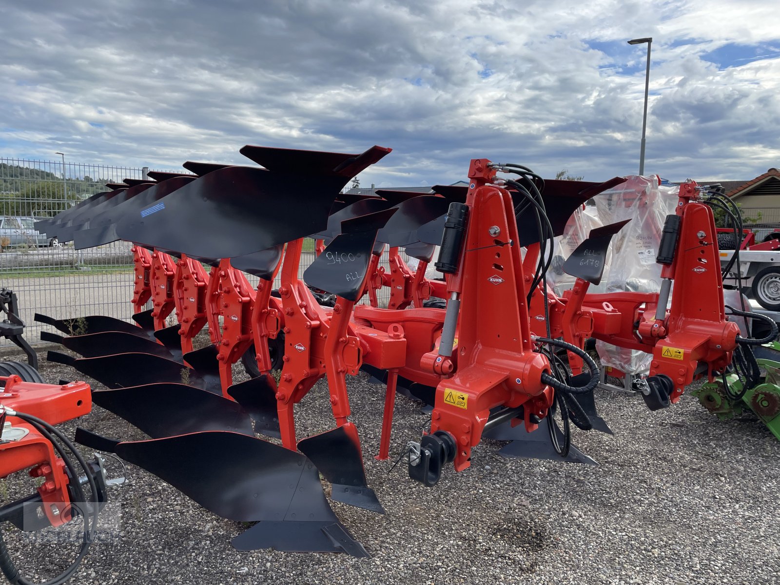 Pflug of the type Kuhn Varimaster 153 4E5T, Neumaschine in Ringsheim (Picture 1)