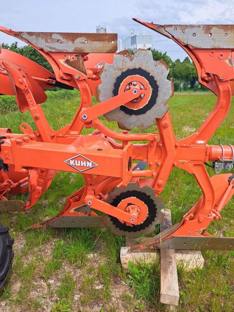 Pflug van het type Kuhn Varimaster 153, Vorführmaschine in Freiberg (Foto 9)