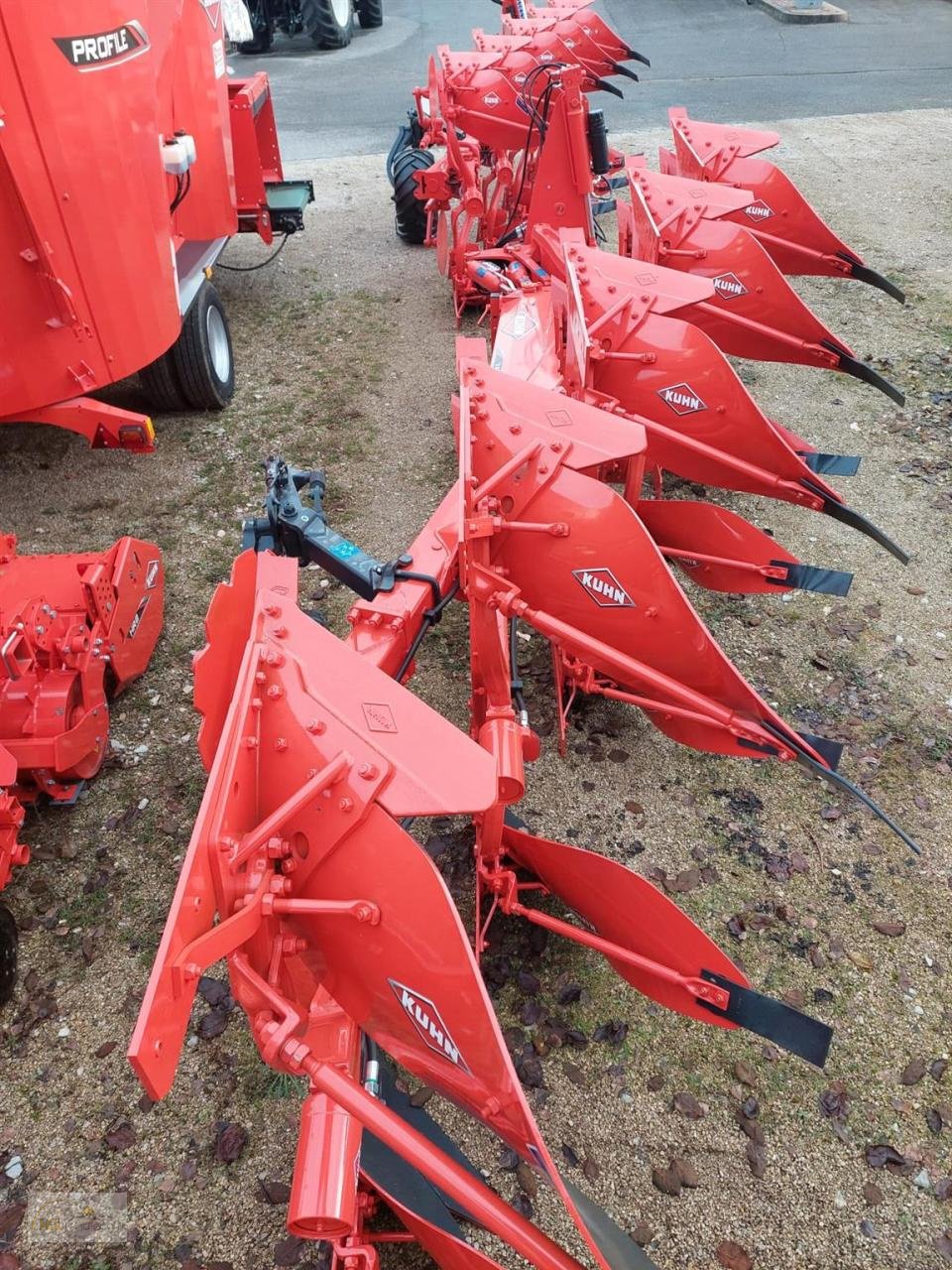 Pflug van het type Kuhn Varimaster 153, Neumaschine in Pfreimd (Foto 3)