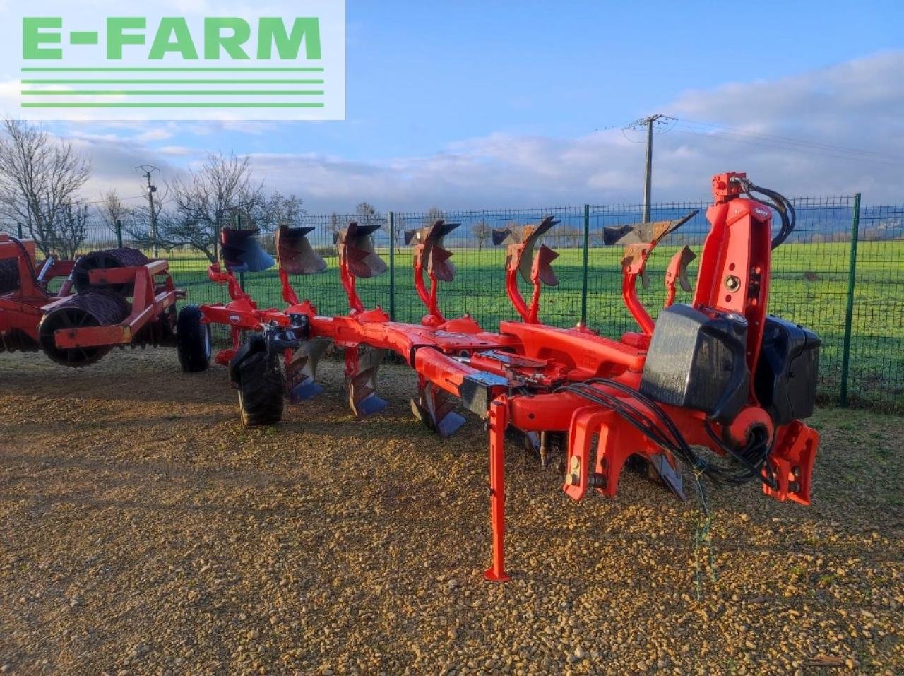 Pflug van het type Kuhn varimaster l on land, Gebrauchtmaschine in CHAUVONCOURT (Foto 3)