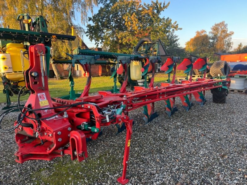 Pflug des Typs Kverneland 3300 S Variomat, Gebrauchtmaschine in Mern