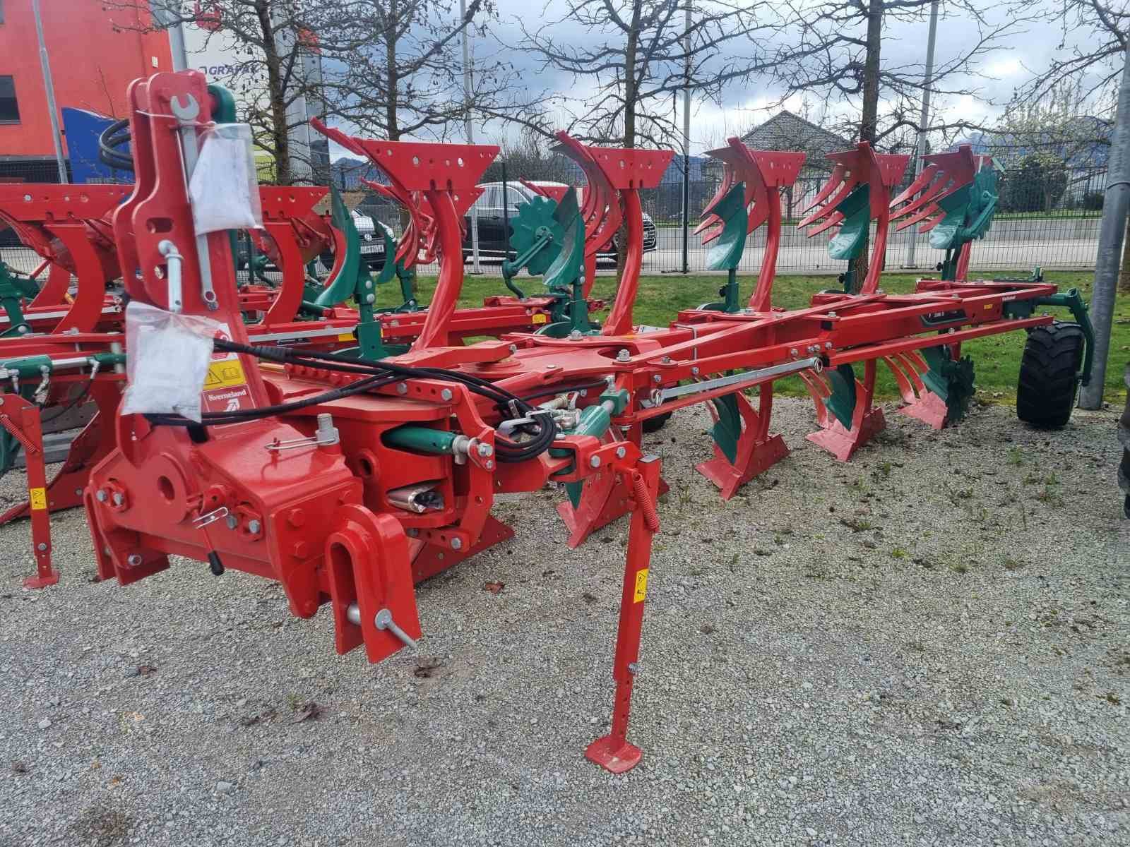 Pflug a típus Kverneland 3300 S Variomat, Neumaschine ekkor: Naklo (Kép 1)