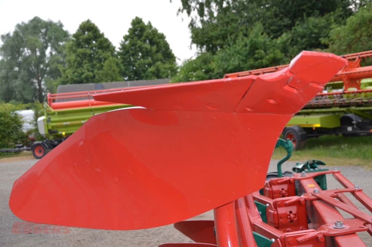 Pflug des Typs Kverneland 3300S-100-5 Packerarm, Neumaschine in Suhlendorf (Bild 9)