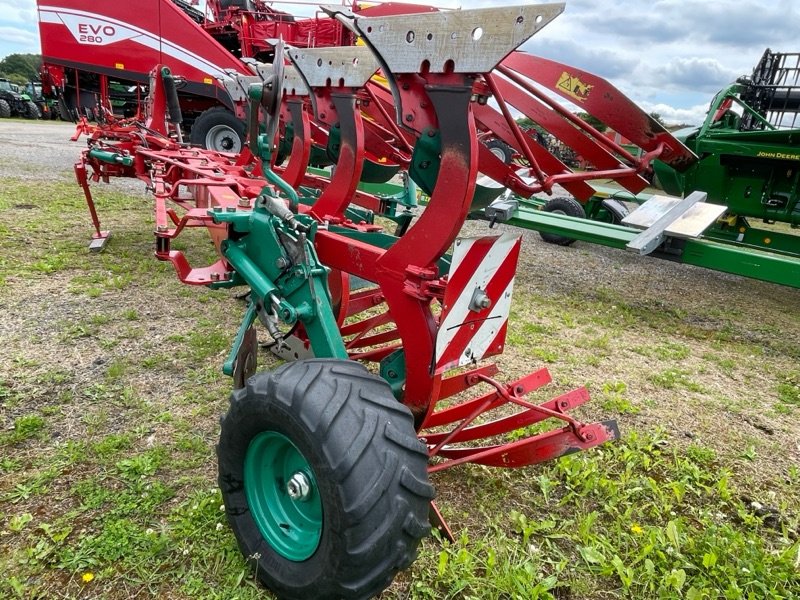 Pflug typu Kverneland EG 100/300 5, Gebrauchtmaschine v Marxen (Obrázek 4)