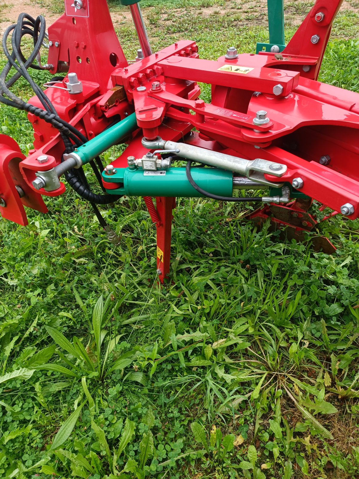 Pflug des Typs Kverneland LB 100 Vario, Gebrauchtmaschine in Geisenhausen (Bild 4)