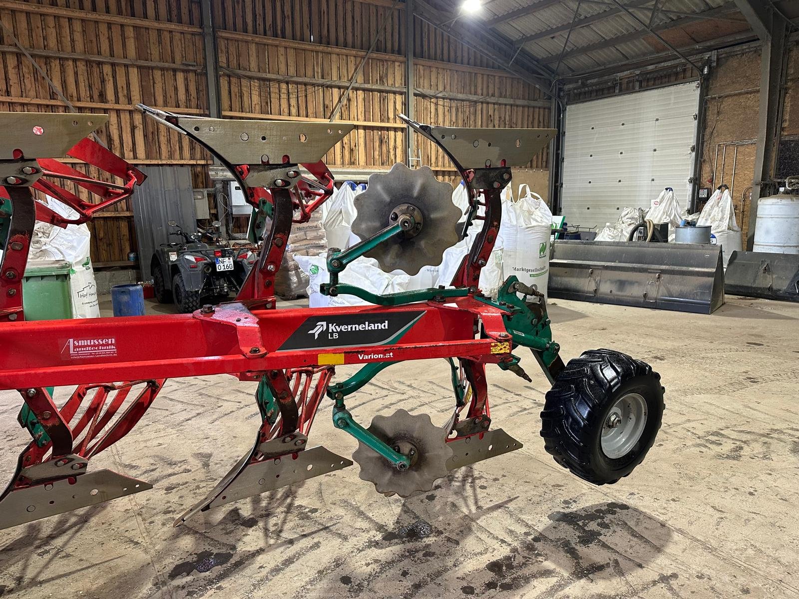 Pflug van het type Kverneland LB 100 Vario, Gebrauchtmaschine in Galmsbüll (Foto 3)