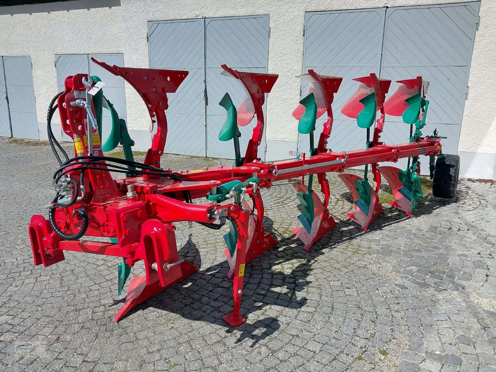 Pflug des Typs Kverneland LS 100 Variomat, Neumaschine in Frontenhausen (Bild 2)