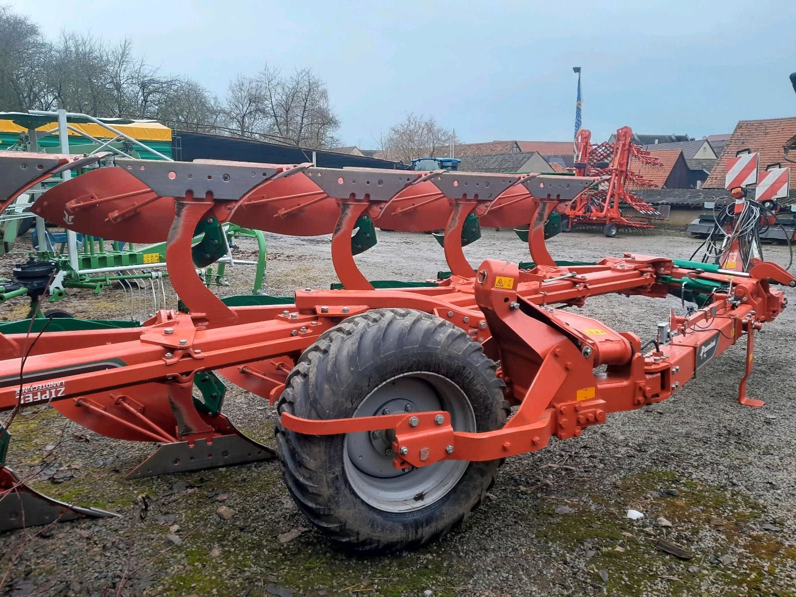 Pflug van het type Kverneland PG 100 6-Schar, Gebrauchtmaschine in Creglingen (Foto 4)