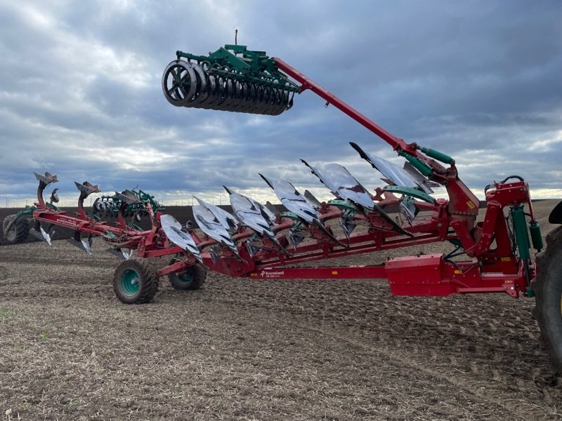 Pflug des Typs Kverneland PW 100 Variomat, Gebrauchtmaschine in Barnstädt (Bild 1)