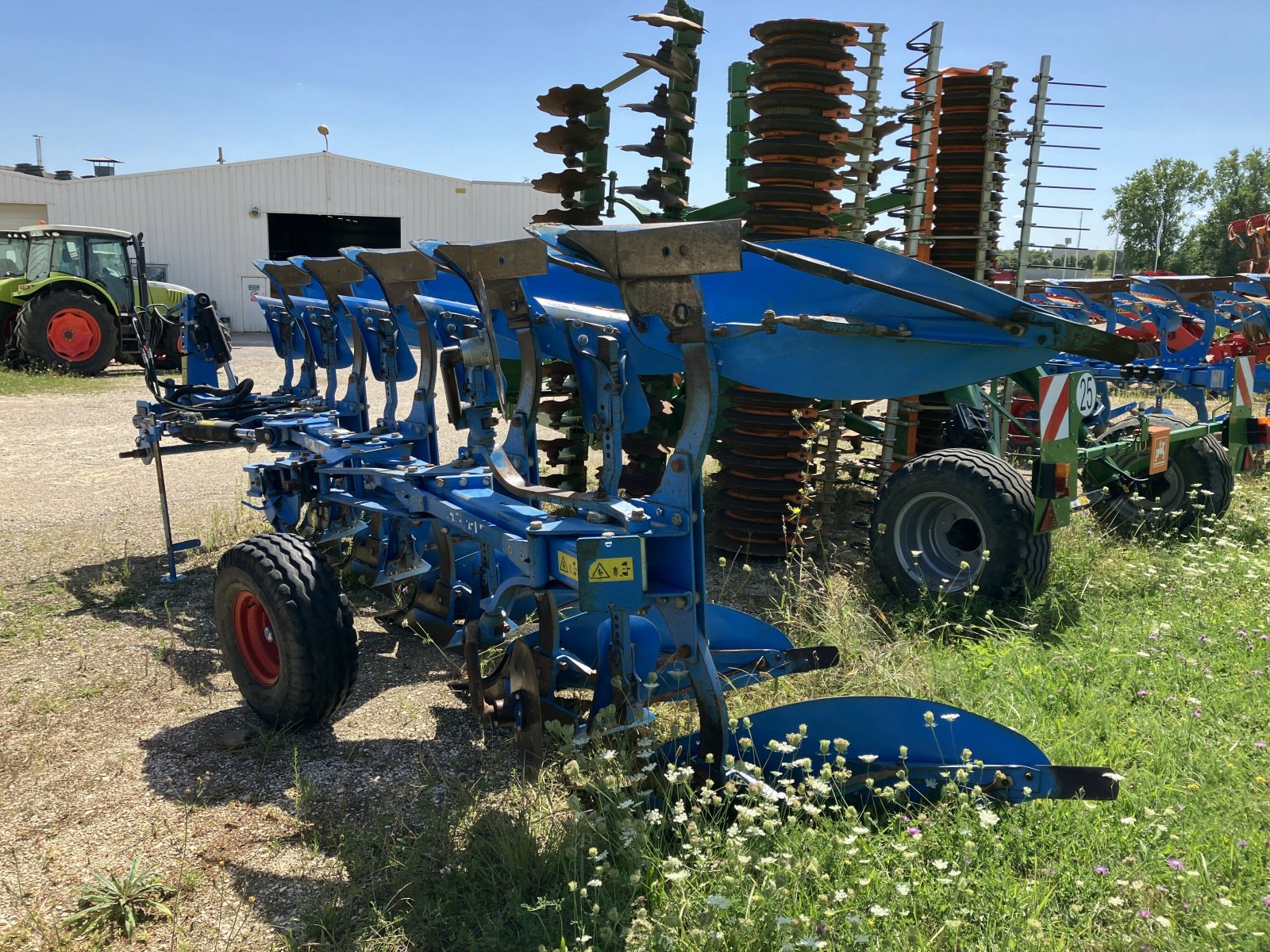 Pflug des Typs Lemken CHARRUE VARIOPAL 7, Gebrauchtmaschine in VAROIS & CHAIGNOT (Bild 2)