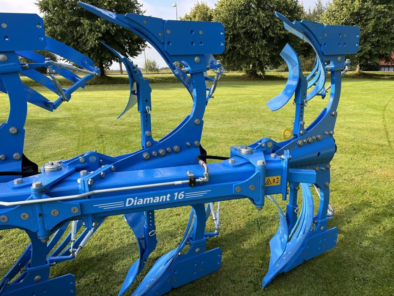 Pflug of the type Lemken DIAMANT 16 VU, Gebrauchtmaschine in Jelling (Picture 6)