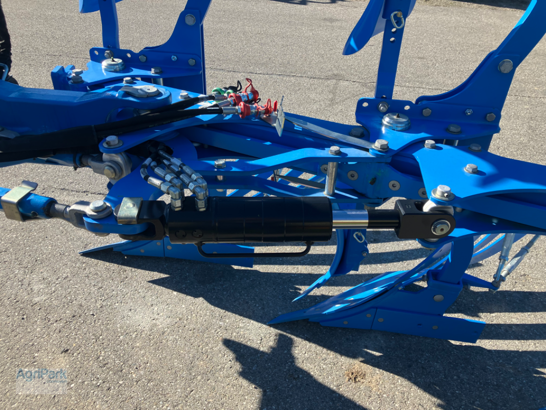 Pflug типа Lemken JUWEL 6 M V 4+1 N 100, Neumaschine в Kirchdorf (Фотография 7)