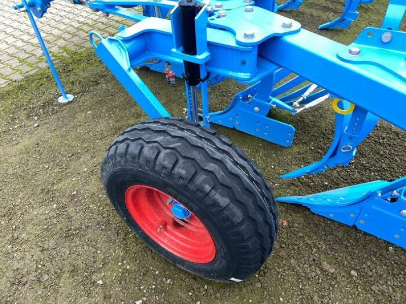 Pflug типа Lemken JUWEL 7 M 4 N 100, Neumaschine в Kottenheim (Фотография 4)