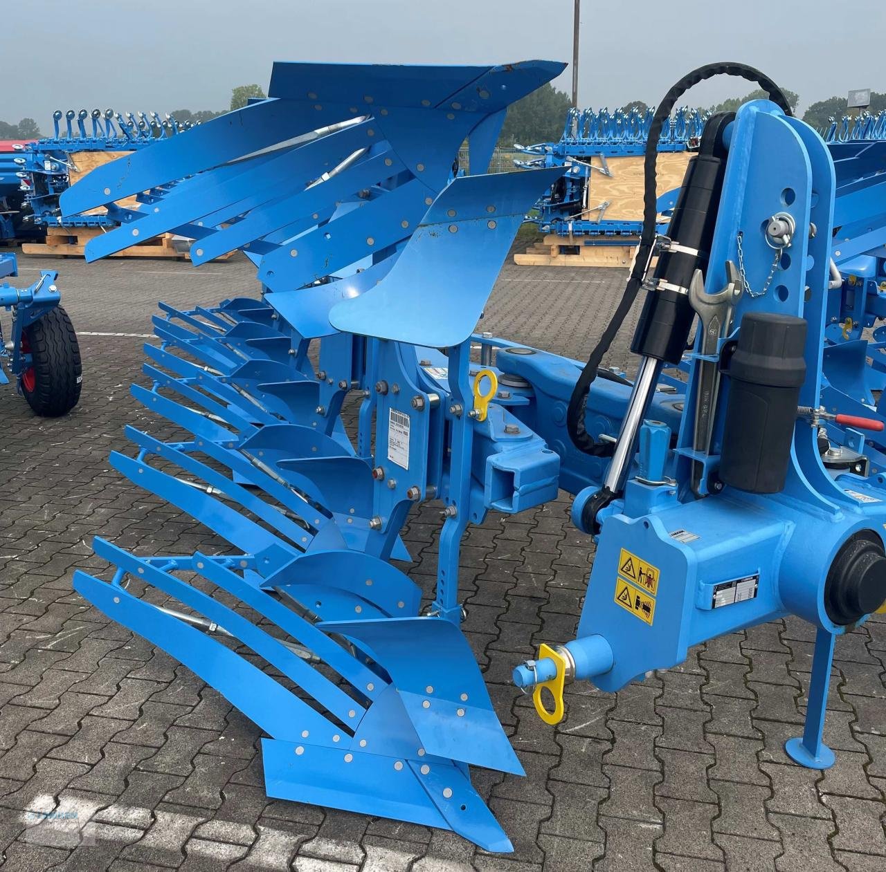 Pflug du type Lemken Juwel 8 M 4+1 N 120, Neumaschine en Alpen (Photo 1)