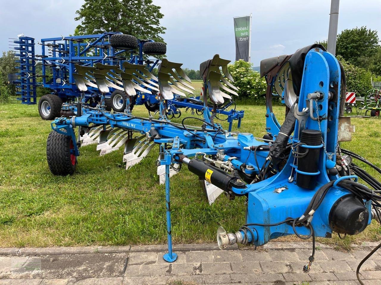 Pflug of the type Lemken Juwel 8 M V T 5 + 1 L 100 TurnControl, Gebrauchtmaschine in Coppenbruegge (Picture 3)