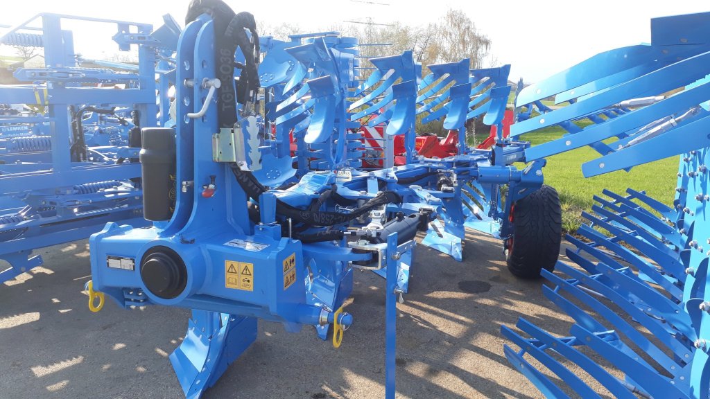 Pflug of the type Lemken Juwel 8 M V, Neumaschine in Uffenheim (Picture 2)