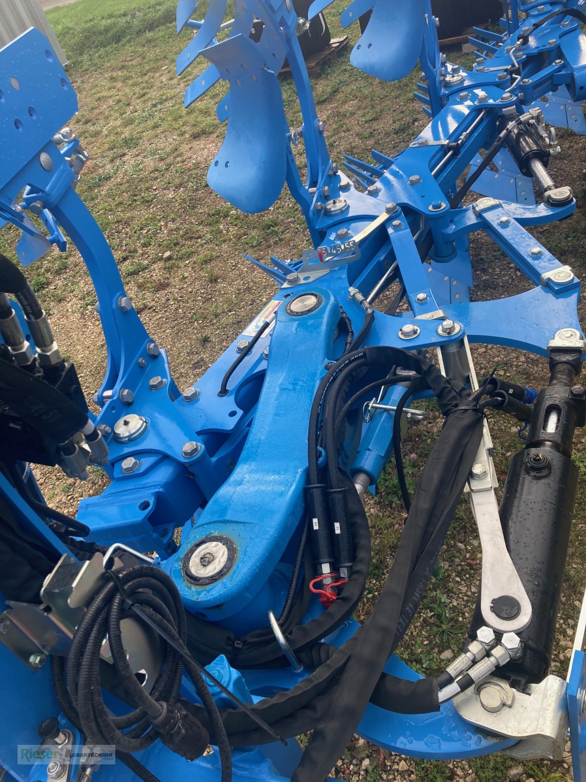 Pflug van het type Lemken Juwel 8 MV 5 N 100 Anbaudrehpflug, Neumaschine in Nördlingen (Foto 6)