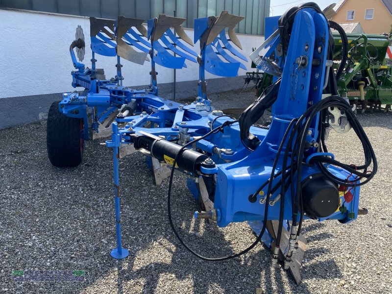 Pflug van het type Lemken Juwel 8 Vario 5 furchig TOP Zustand , Verschleißteile in blau neu, Gebrauchtmaschine in Buchdorf (Foto 1)