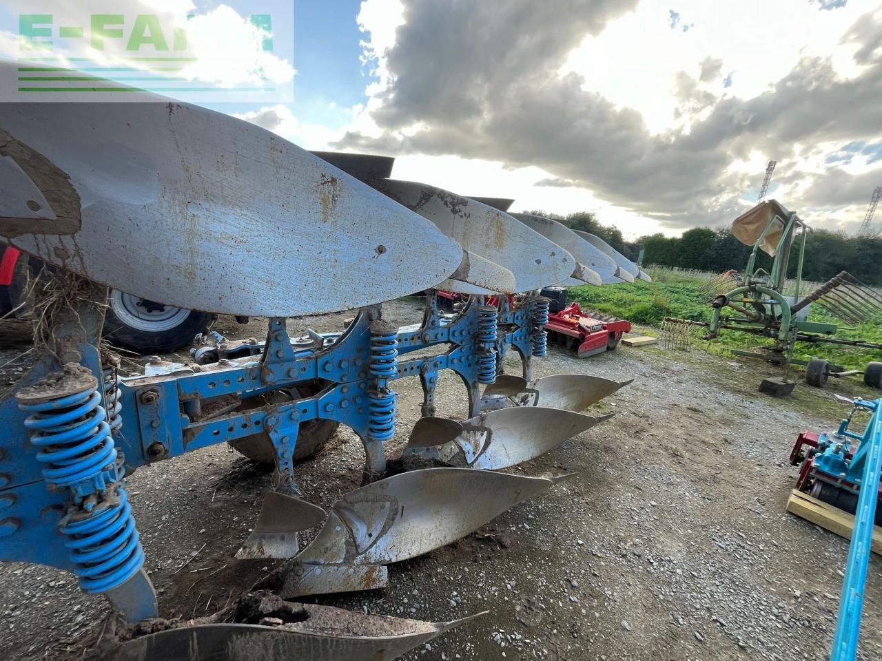 Pflug des Typs Lemken variopal 8 x, Gebrauchtmaschine in PONTIVY (56 - MORBIHAN) (Bild 4)