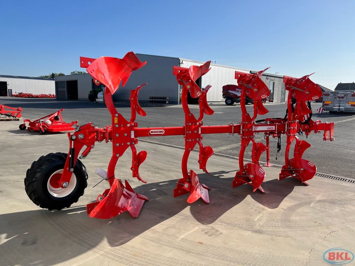 Pflug van het type Maschio UNICO M VARIO 4+0, 4+1, Neumaschine in Rovisce (Foto 3)