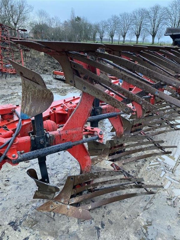 Pflug typu Massey Ferguson 5 furet plov. Øverum i rød farve, Gebrauchtmaschine v øster ulslev (Obrázek 5)