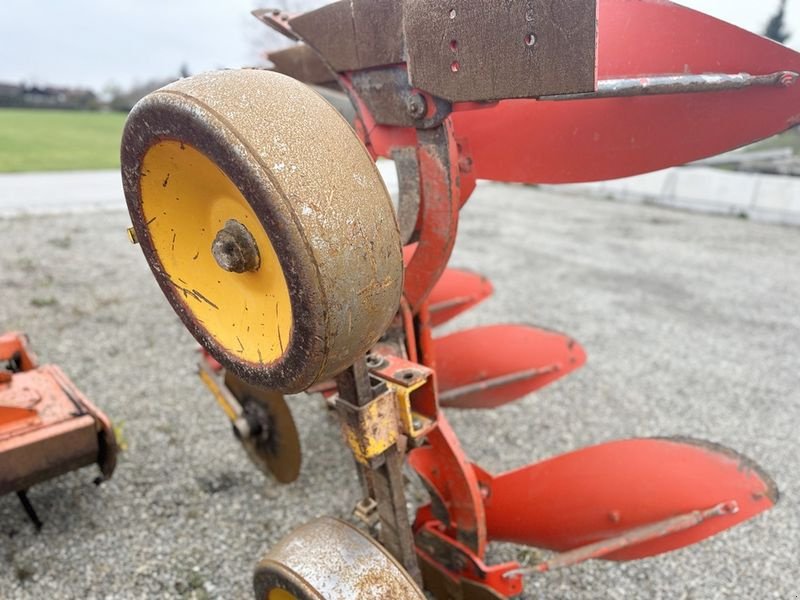 Pflug typu Pöttinger Servo 3 Pflug 4-scharig, Gebrauchtmaschine w St. Marienkirchen (Zdjęcie 5)