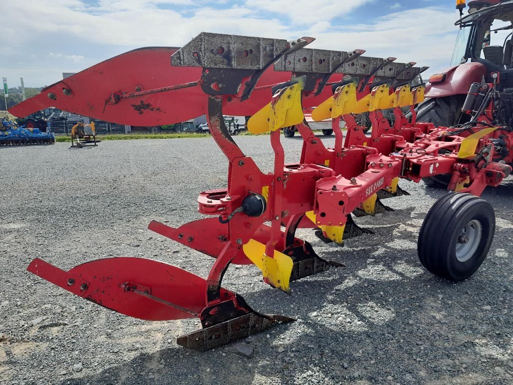 Pflug des Typs Pöttinger SERVO 35 S, Gebrauchtmaschine in BAZOGES EN PAREDS (Bild 4)