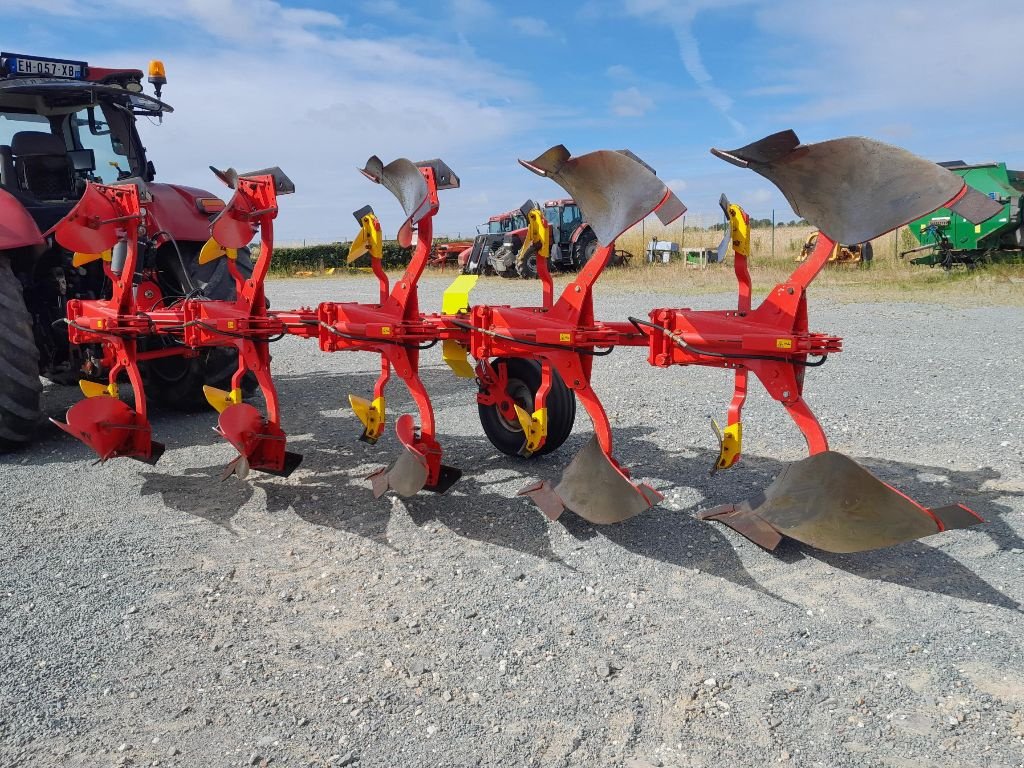 Pflug van het type Pöttinger SERVO 35 S, Gebrauchtmaschine in BAZOGES EN PAREDS (Foto 3)