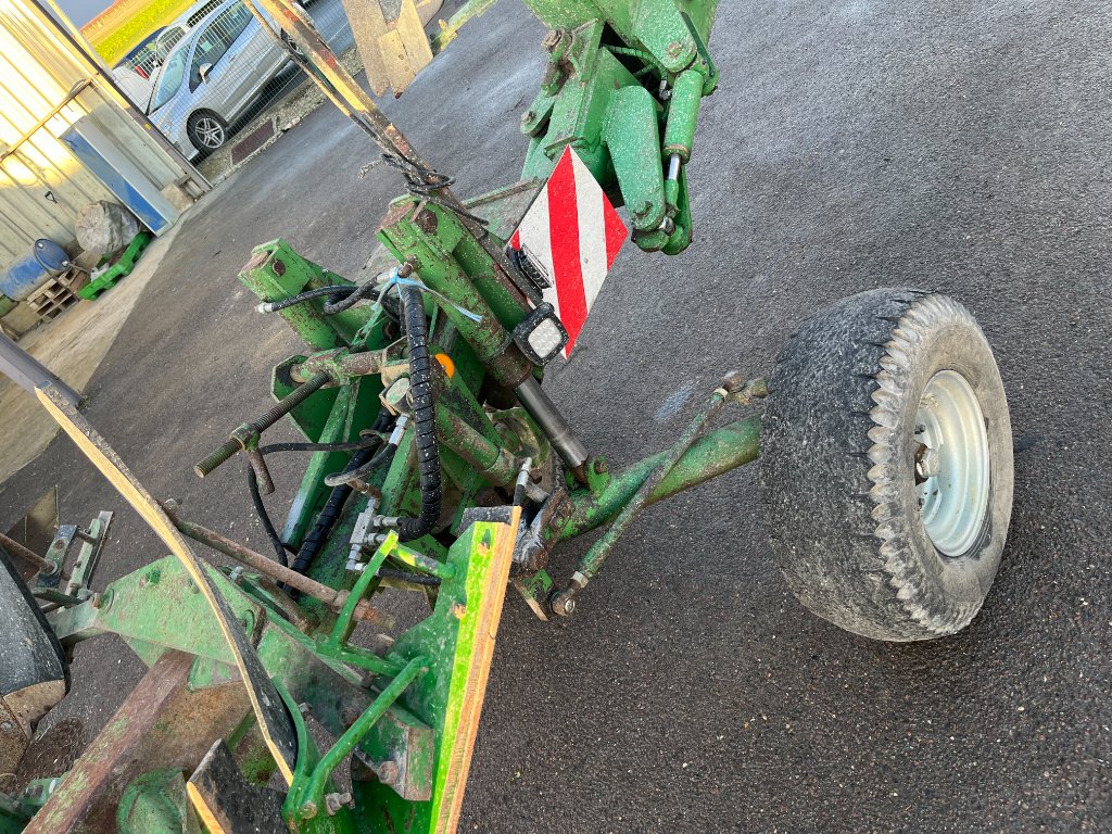 Pflug van het type Sonstige 12 chariot, Gebrauchtmaschine in VERT TOULON (Foto 11)