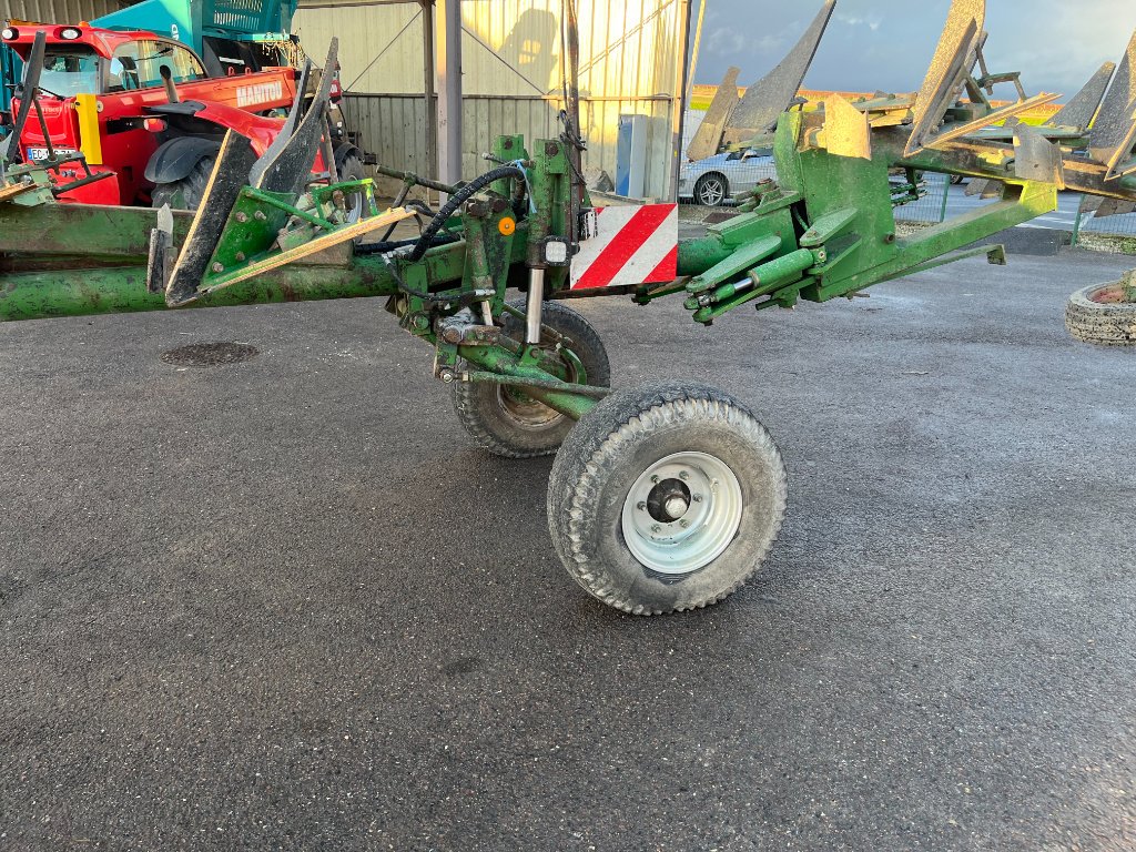 Pflug du type Sonstige 12 chariot, Gebrauchtmaschine en VERT TOULON (Photo 10)