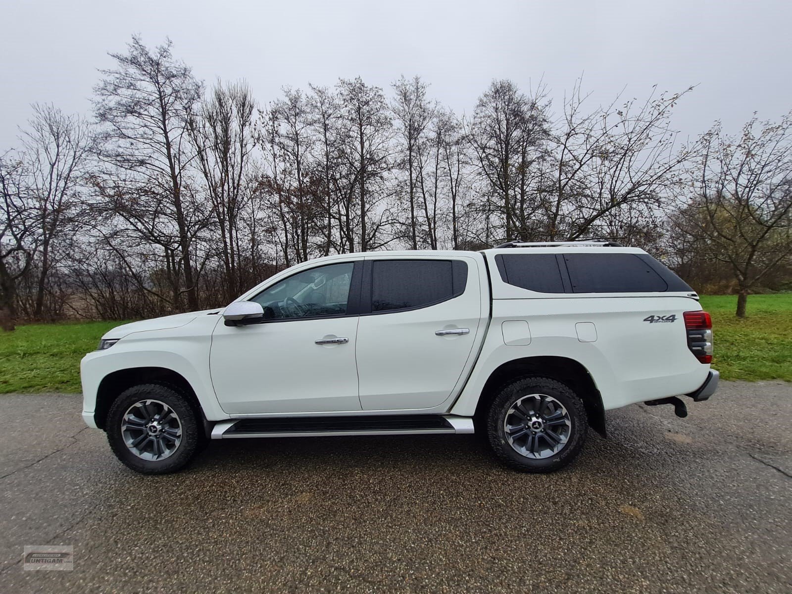 Pick-up-Presse Türe ait Mitsubishi L 200, Gebrauchtmaschine içinde Deutsch - Goritz (resim 1)