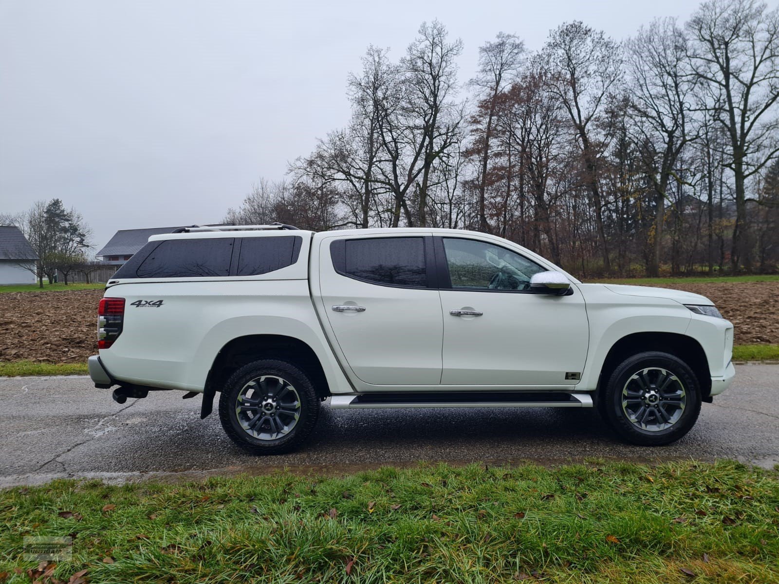 Pick-up-Presse Türe ait Mitsubishi L 200, Gebrauchtmaschine içinde Deutsch - Goritz (resim 2)