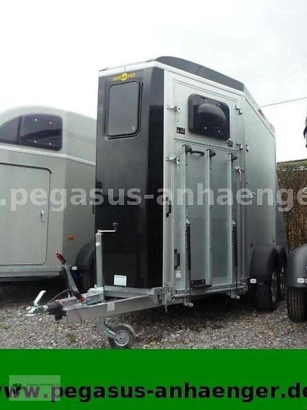 PKW-Anhänger del tipo Humbaur Notos 2-Pferdeanhänger ALU,Frontausstieg NEU, Gebrauchtmaschine en Gevelsberg (Imagen 3)