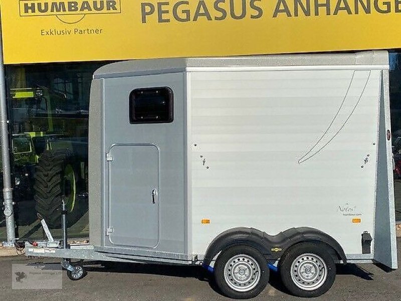 PKW-Anhänger del tipo Humbaur Notos ALU 2-Pferdeanhänger  2,4to NEU SK, Gebrauchtmaschine In Gevelsberg (Immagine 3)