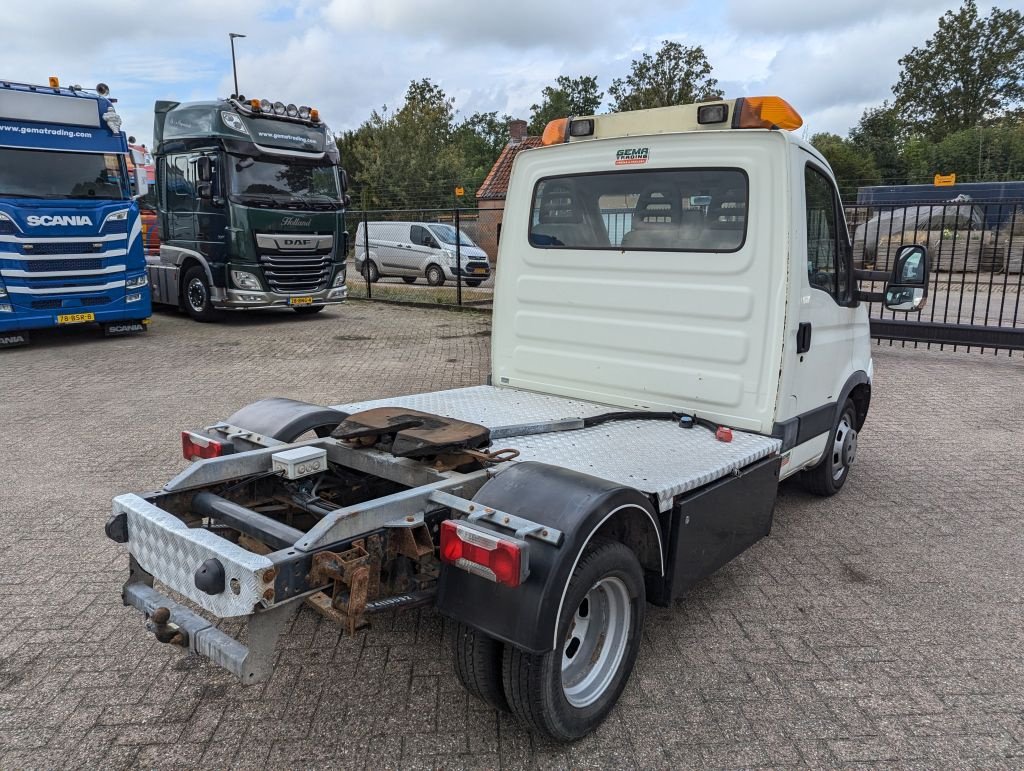 PKW-Anhänger Türe ait Iveco 35C18T 4x2 Euro4 - Motor DEFECT - BE-Trekker - Toolbox (A153), Gebrauchtmaschine içinde Oud Gastel (resim 3)