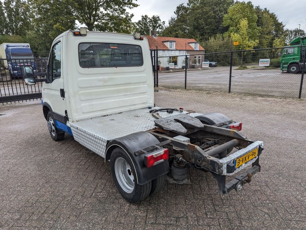 PKW-Anhänger Türe ait Iveco 40C18 3.0 16V 4x2 Euro4 - BE-Trekker - 141.000KM - 12Ton GCW - 8, Gebrauchtmaschine içinde Oud Gastel (resim 4)