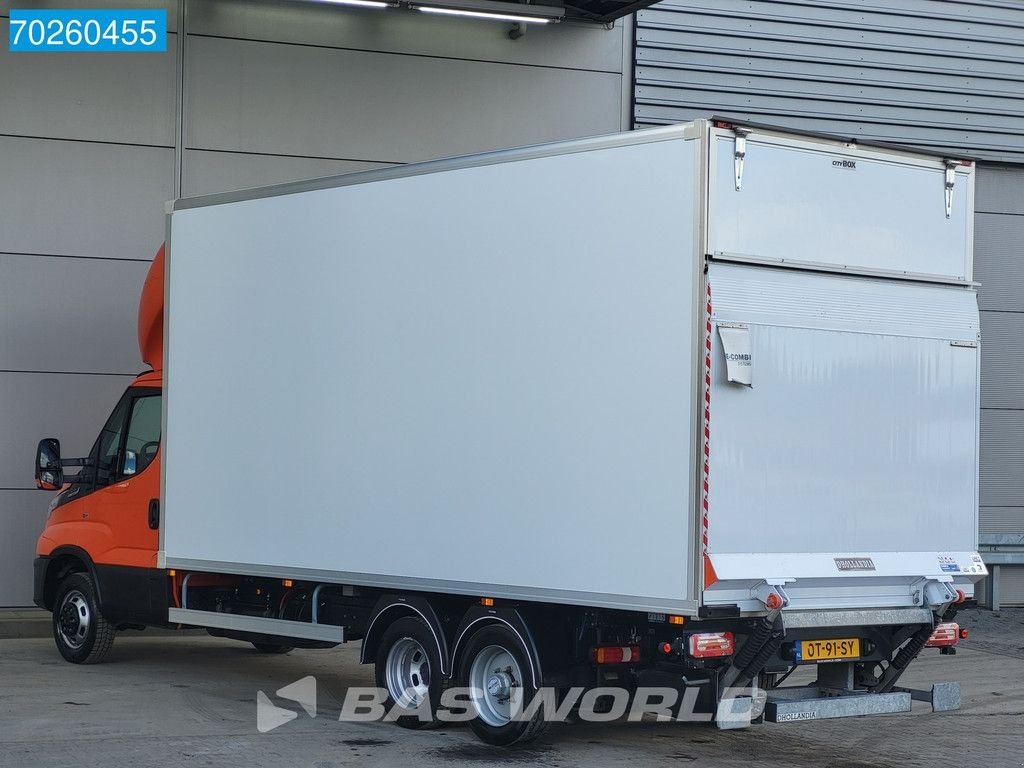 PKW-Anhänger a típus Iveco Daily 35C18 Automaat BE Combi 3500Plus 2500kg laadvermogen Trekk, Gebrauchtmaschine ekkor: Veghel (Kép 2)