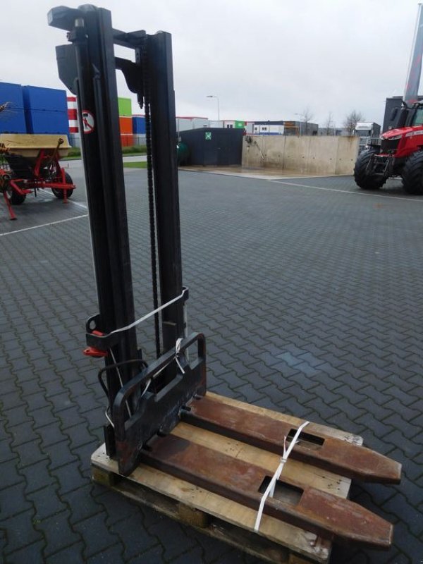 PKW-Anhänger van het type Linde HEFMAST, Gebrauchtmaschine in STAPHORST (Foto 3)