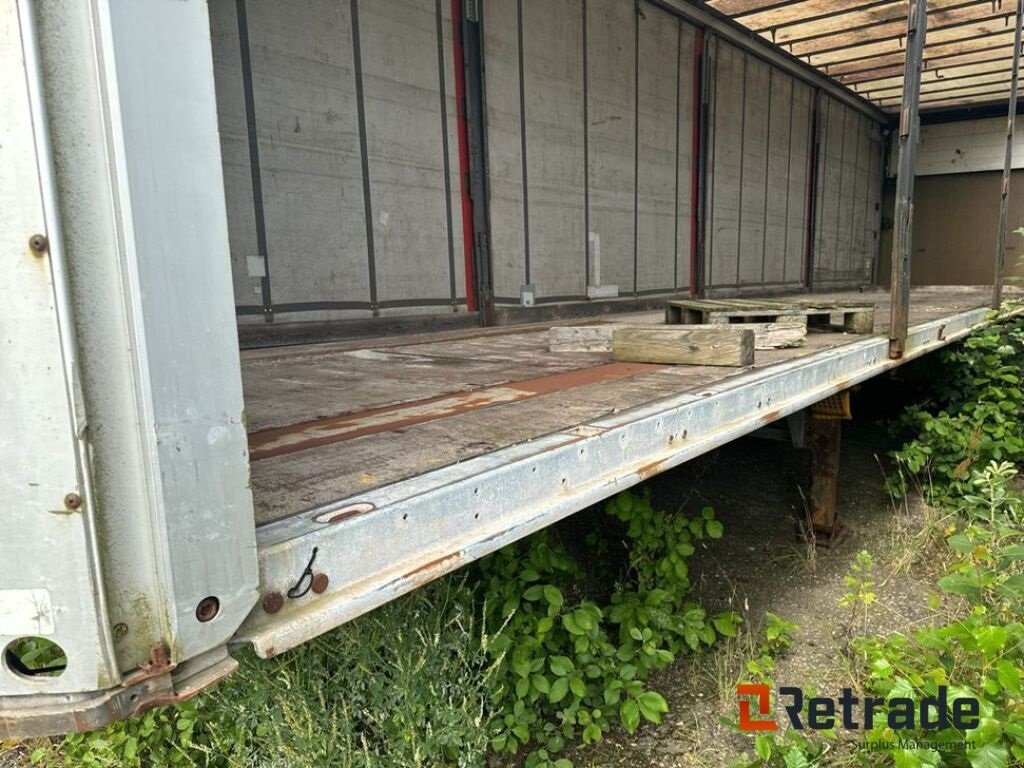 PKW-Anhänger des Typs Schmitz 3-akslet trailer med lift, Gebrauchtmaschine in Rødovre (Bild 3)