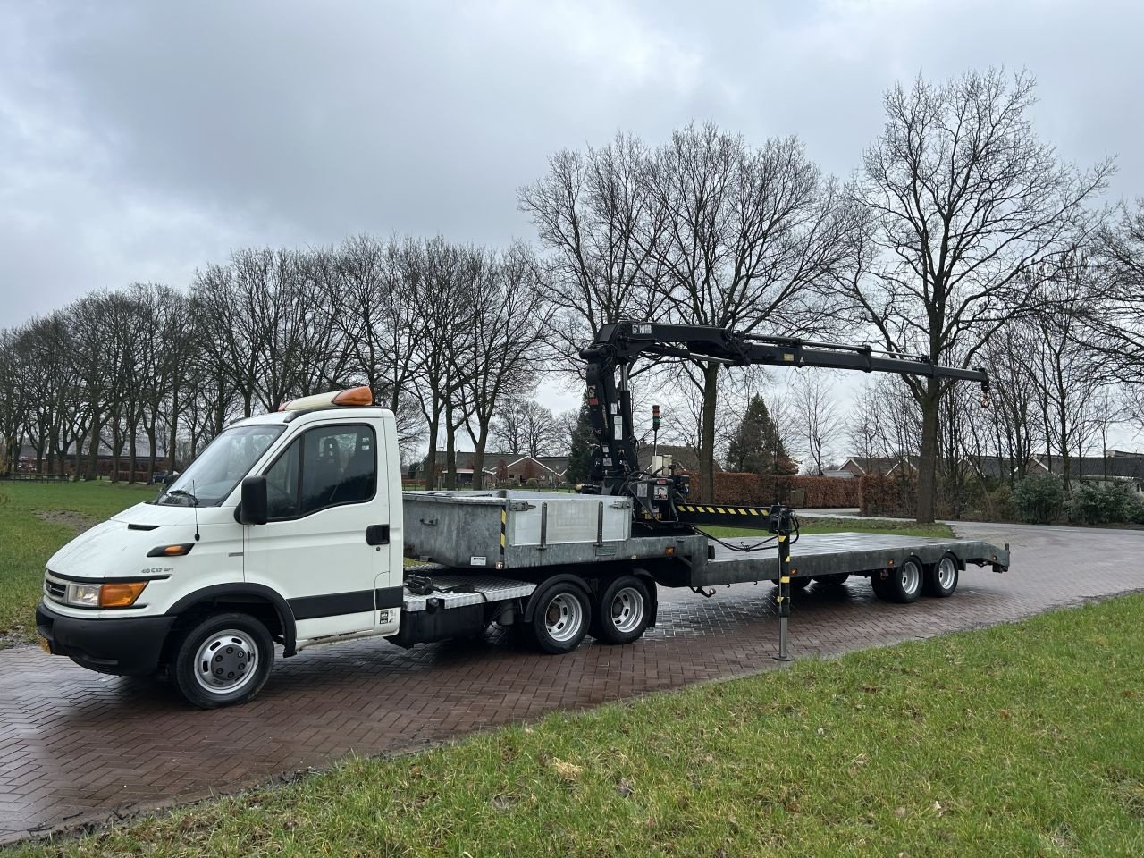 PKW-Anhänger tipa Sonstige be combinatie iveco 40C17 jeep- be combinatie iveco 40C17 jeep- -as met kraan HIAB veldhuizen, Gebrauchtmaschine u Putten (Slika 1)