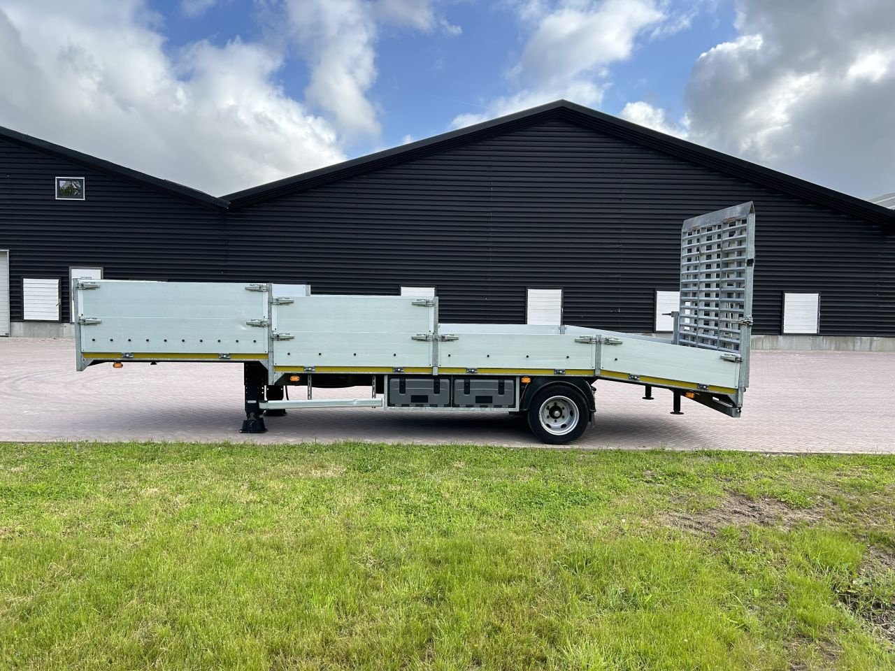 PKW-Anhänger del tipo Sonstige be oplegger 6.6 ton semi dieplad be oplegger 6.6 ton semi dieplad mambour oprijklep met hydraul, Gebrauchtmaschine en Putten (Imagen 2)