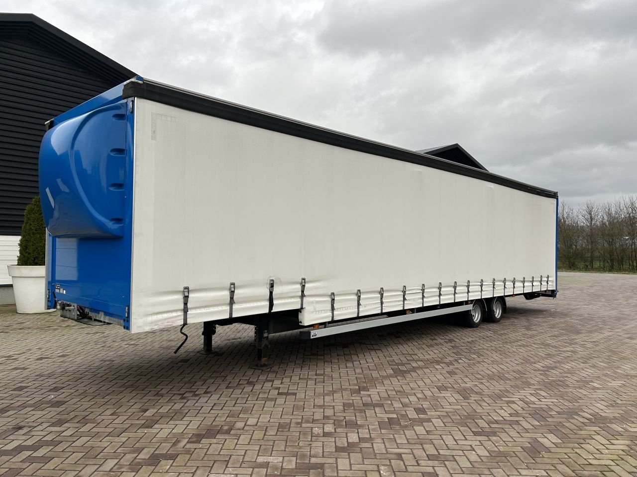 PKW-Anhänger typu Sonstige be oplegger BUNK auto transporte be oplegger BUNK auto transporte gesloten 8 ton schuifzeilen, Gebrauchtmaschine w Putten (Zdjęcie 4)